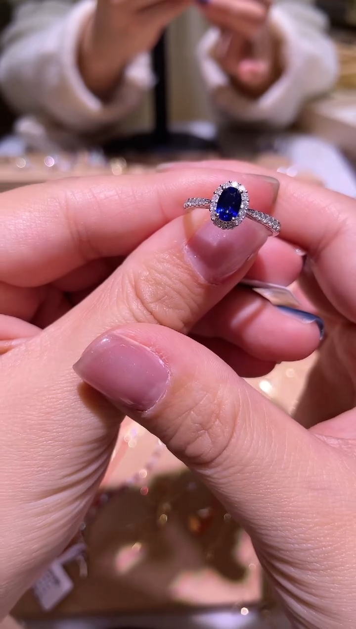 【闪购商品】蓝宝石戒指18K金镶嵌18K金蓝宝石钻石戒指