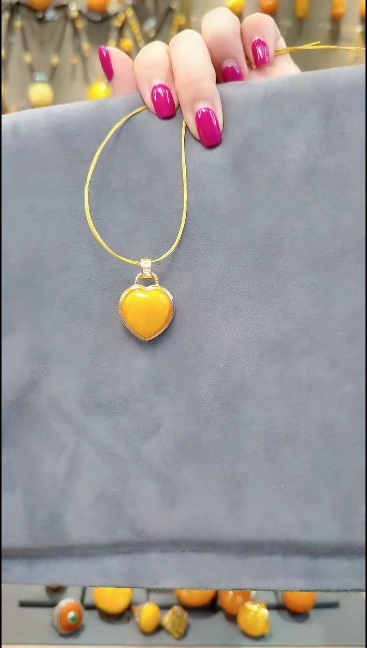 银S925镀金镶嵌蜜蜡颈饰﹣C115蜜蜡吊坠赠项圈