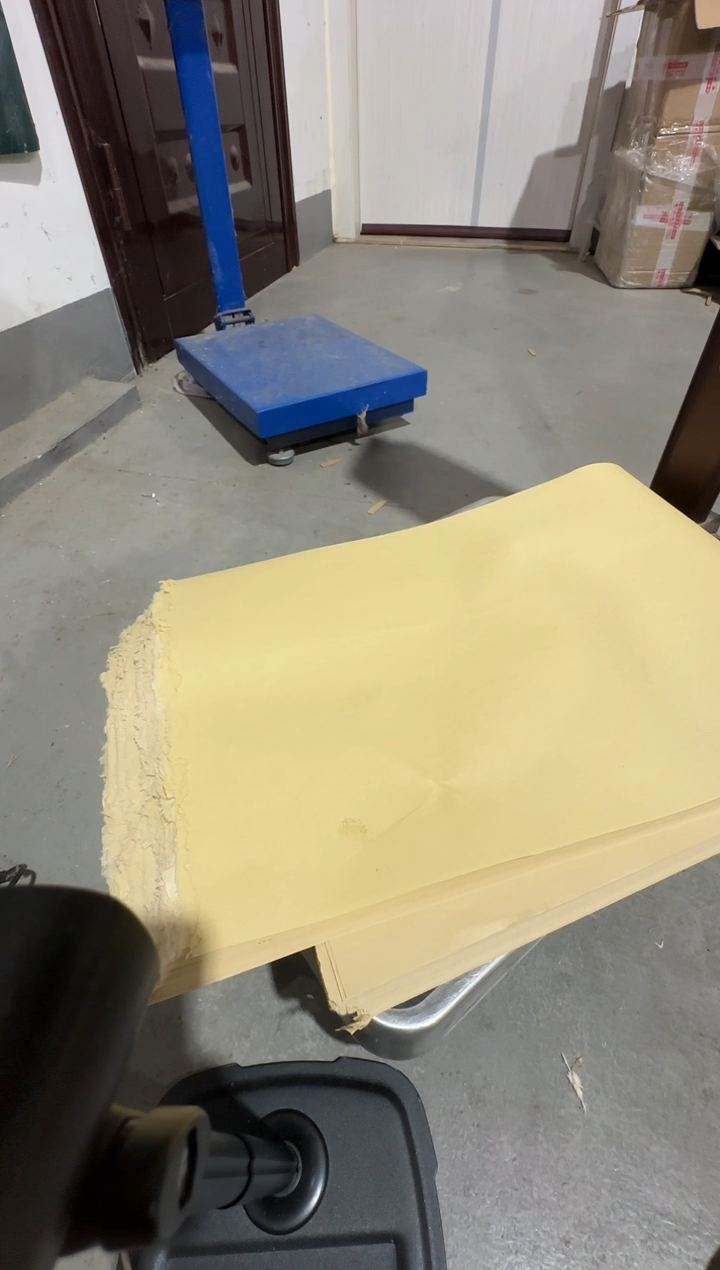 用****271号 纯手工老纸宣纸微瑕论斤称 浮力款