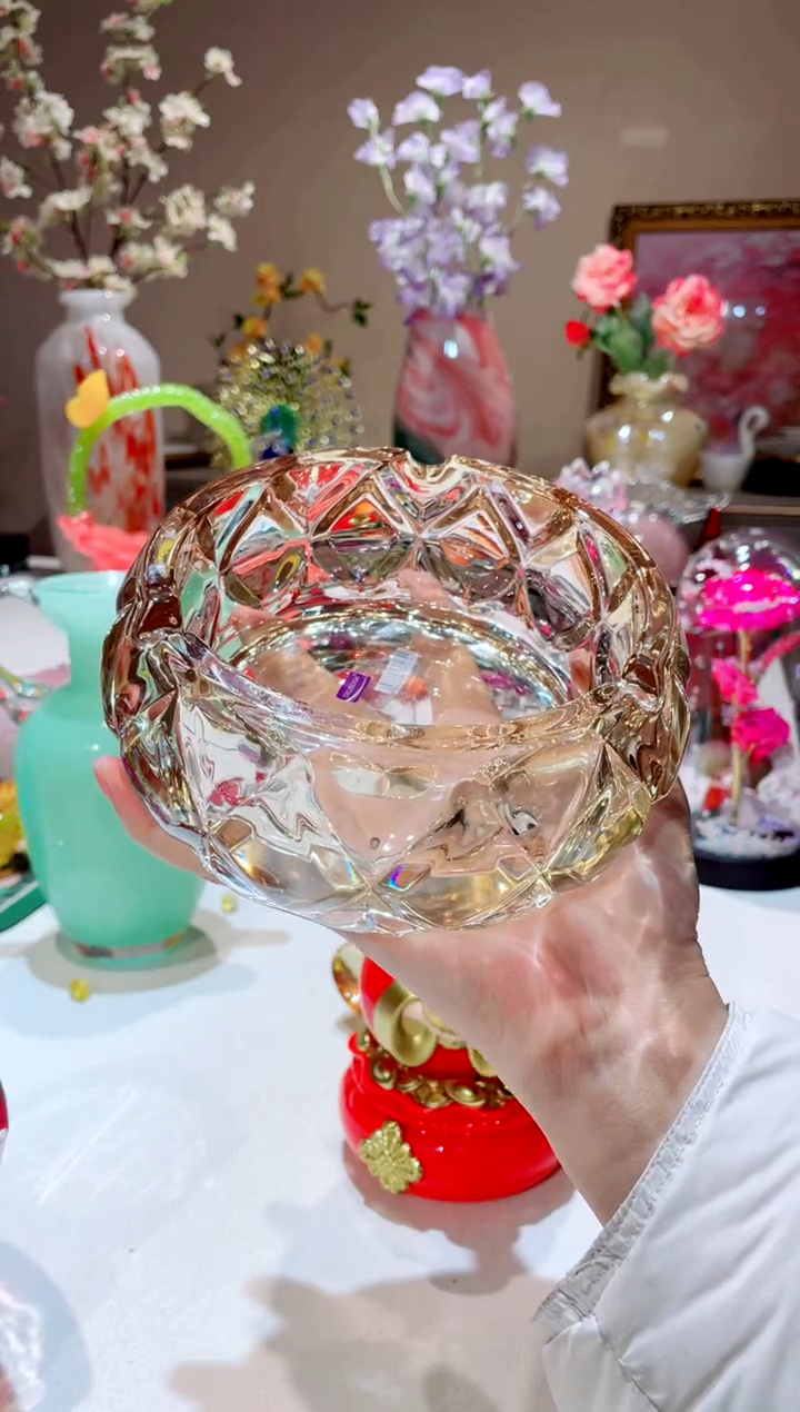 【闪购商品】琉璃手工艺品  小号金色烟灰缸