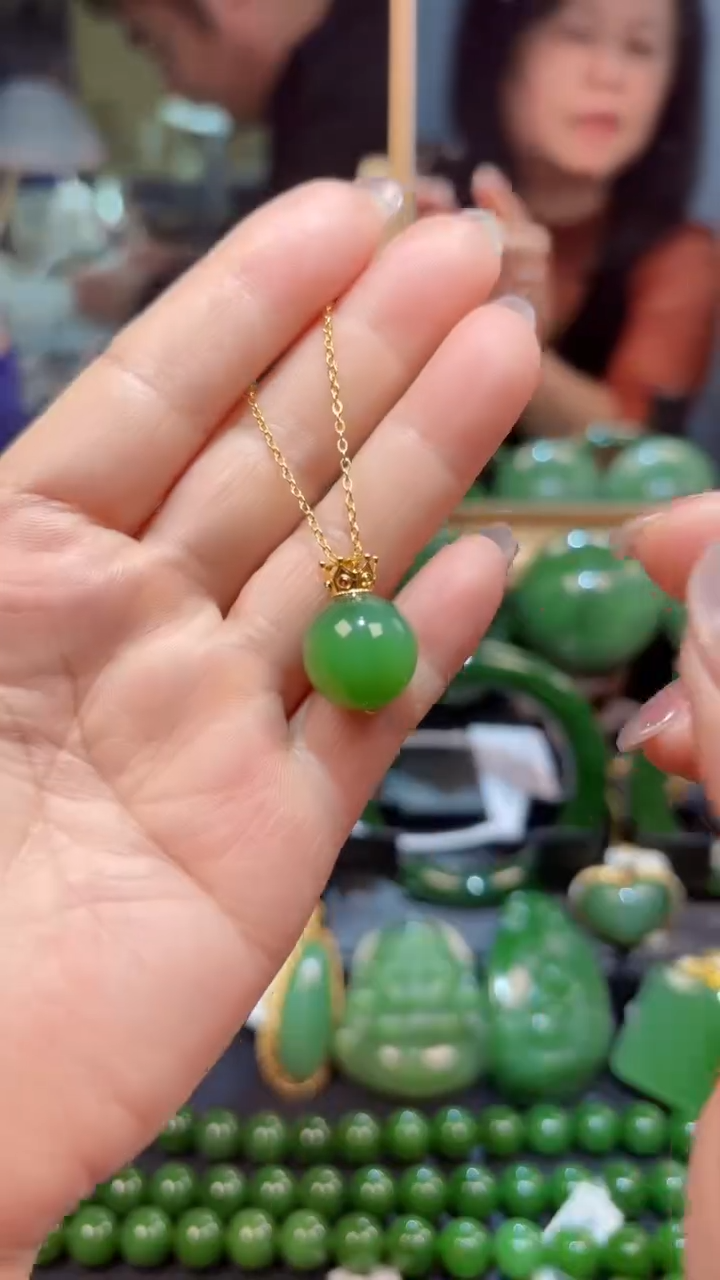 【闪购商品】和田玉（碧玉）吊坠(赠链)18K金镶嵌1