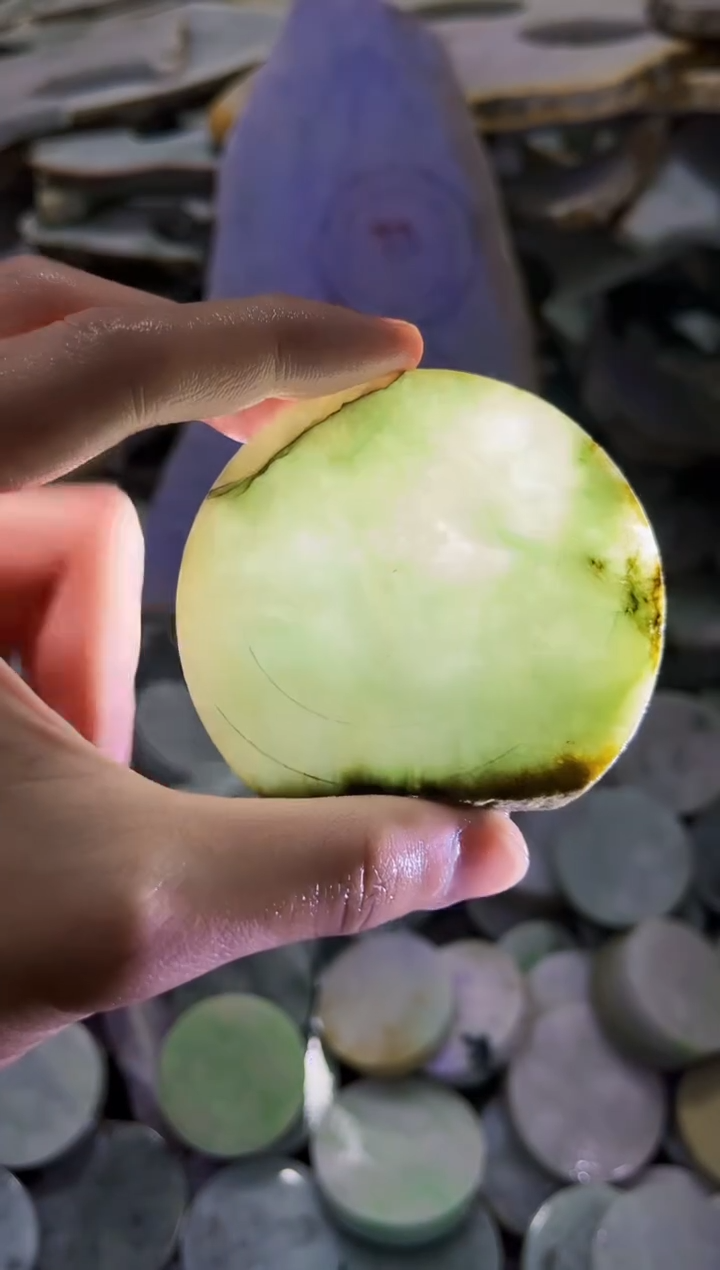 【闪购商品】翡翠颈饰未镶嵌A货吴玉079