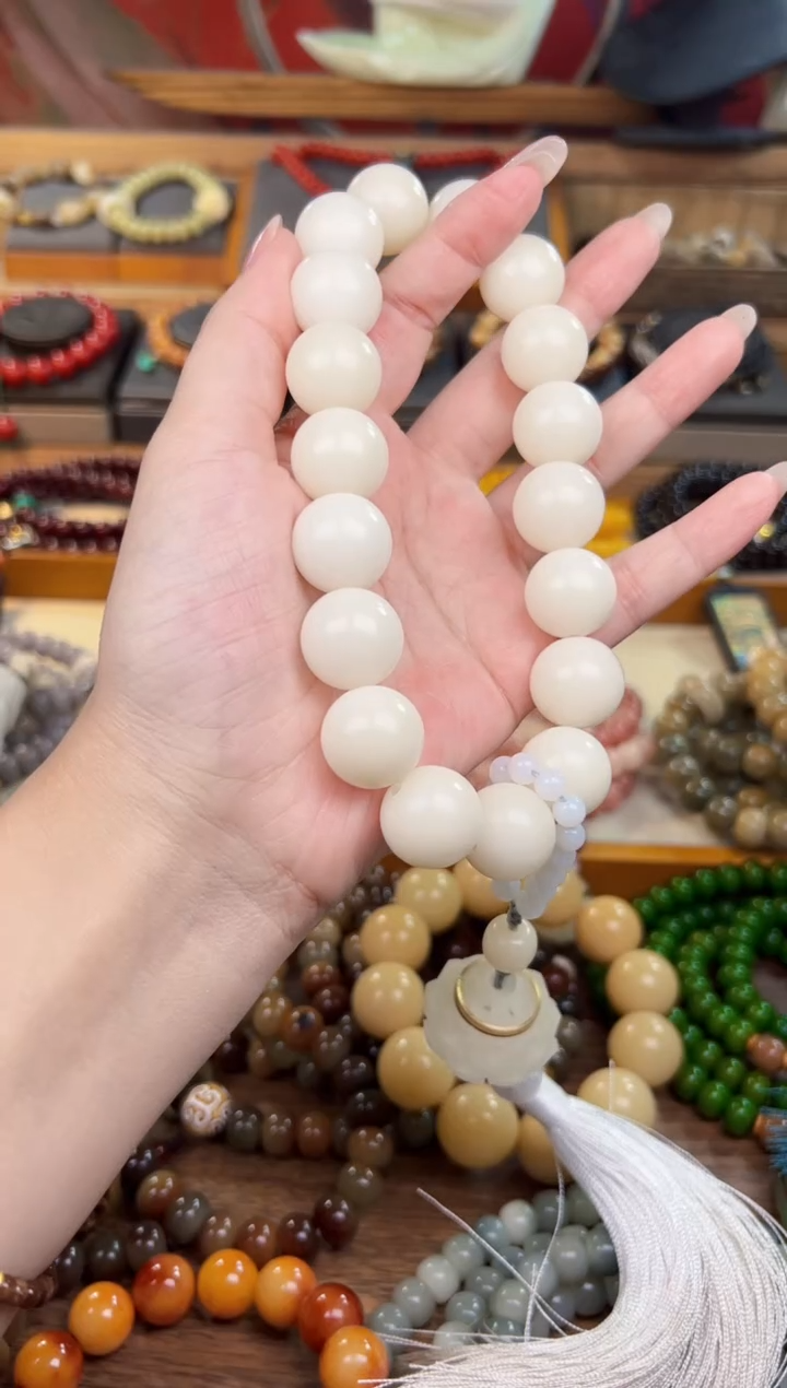 【闪购商品】菩提根/象牙果手串白菩提1.8夜光宝莲灯手持+2瓶香