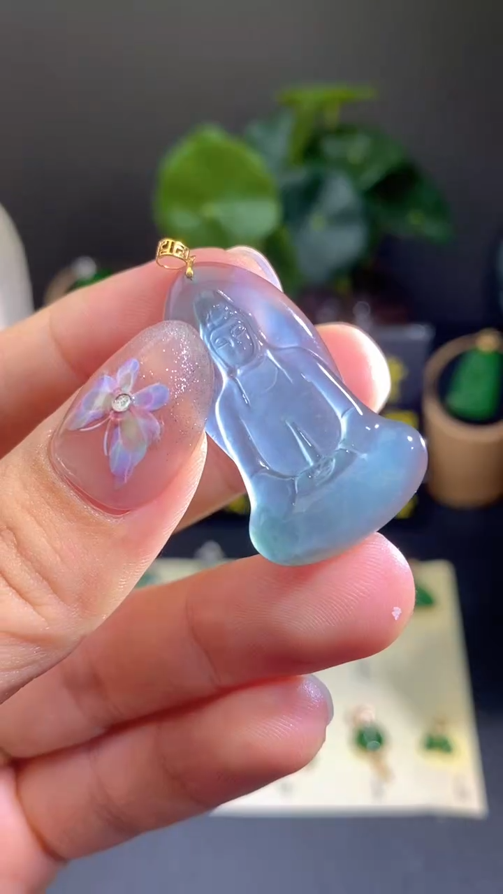 翡翠18K金镶嵌颈饰翡翠A货