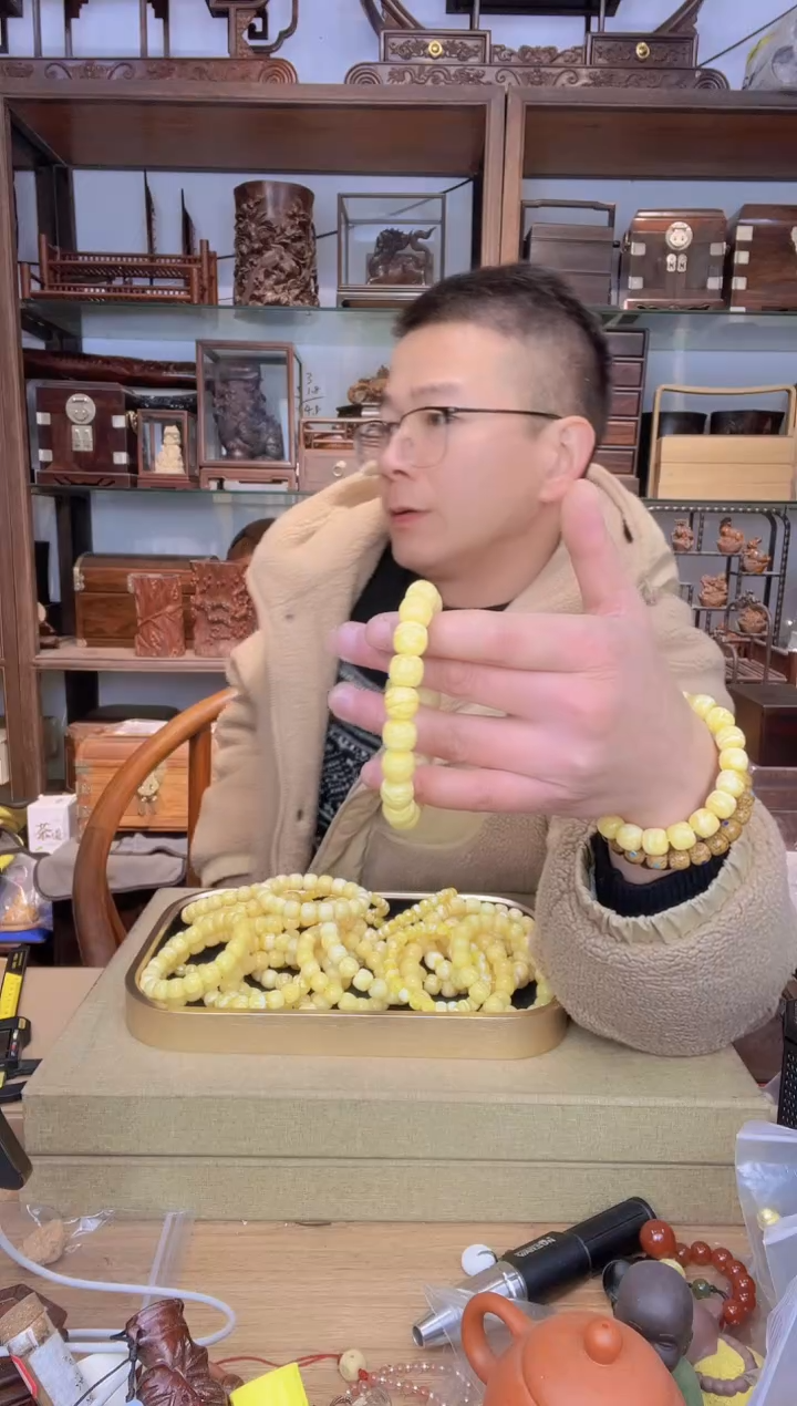 【闪购商品】乌木类书架190蜜1112老型单圈手串22.3克