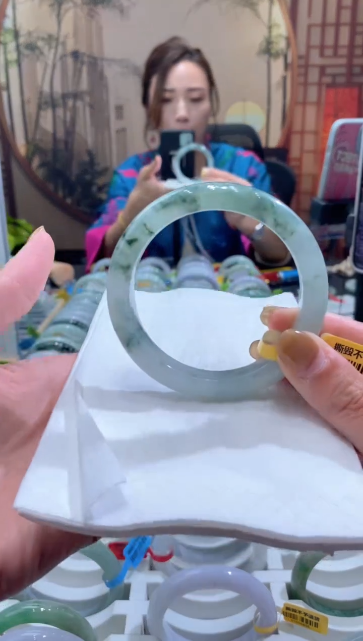 未镶嵌手镯翡翠000071729