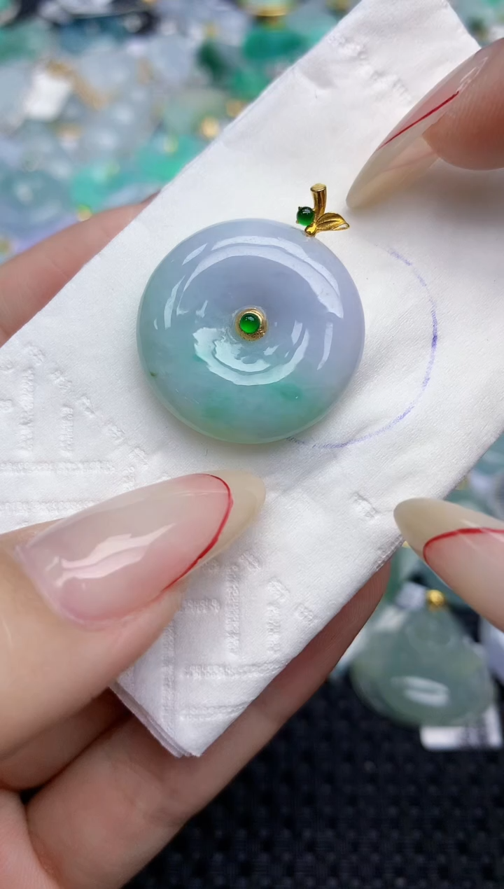 颈饰18K金镶嵌翡翠25   天然翡翠A货  百元以上9米证书费自理