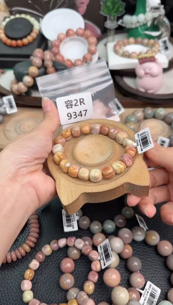 未镶嵌手链石英质玉去****！2R9347