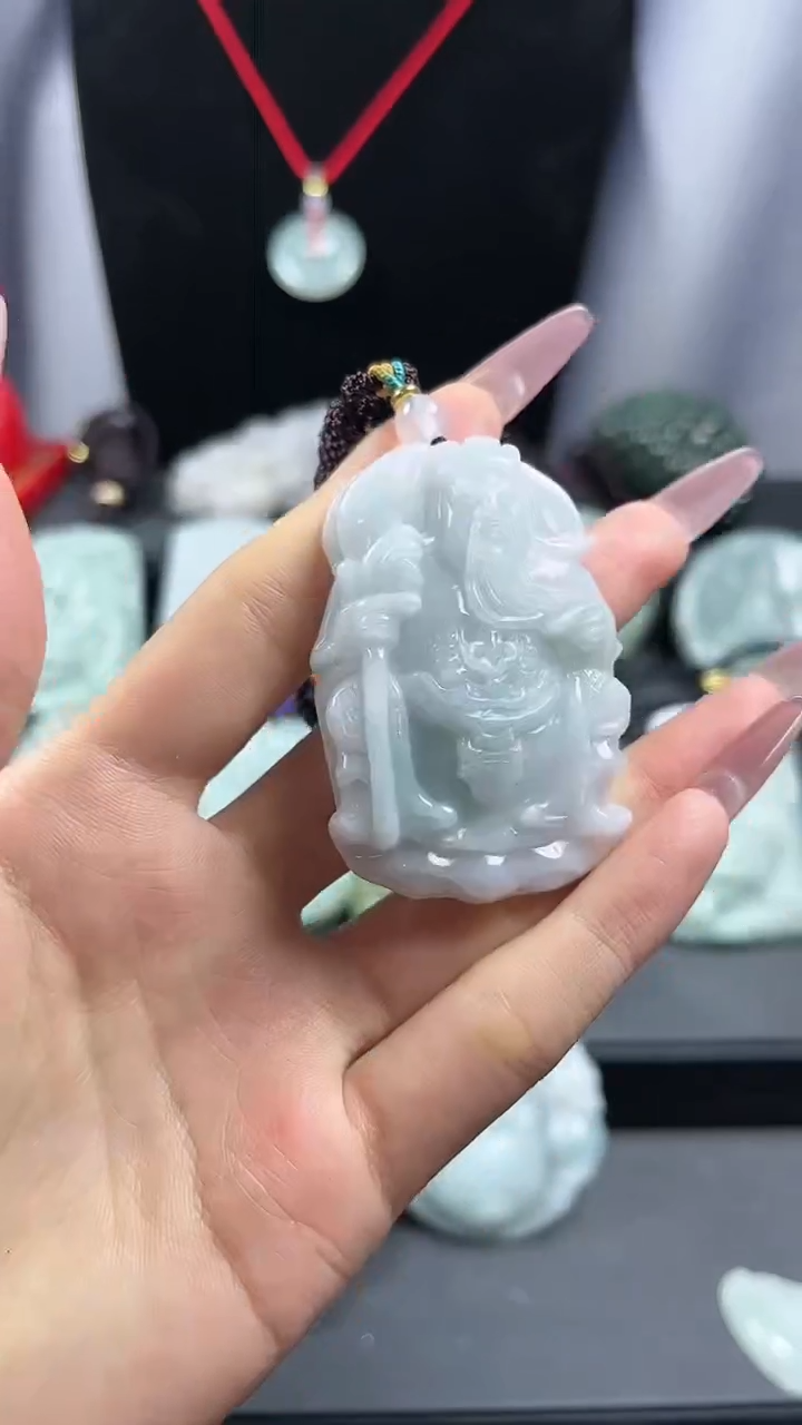 【闪购商品】翡翠颈饰未镶嵌关公