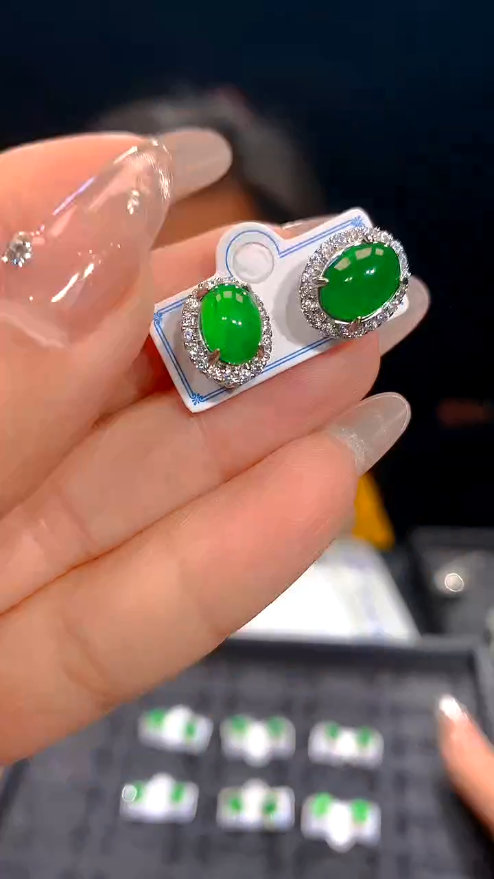 【闪购商品】定制翡翠未镶嵌24-多样性发货（发其一）