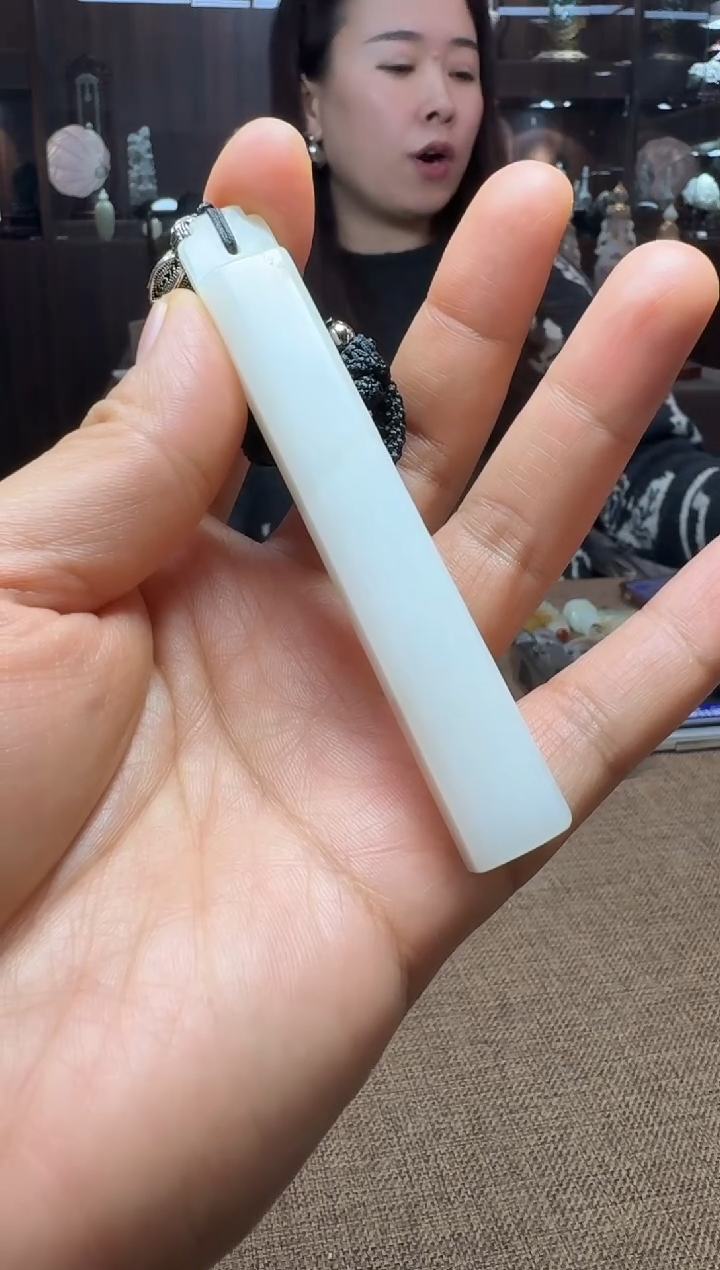 【闪购商品】和田玉颈饰未镶嵌灵管111