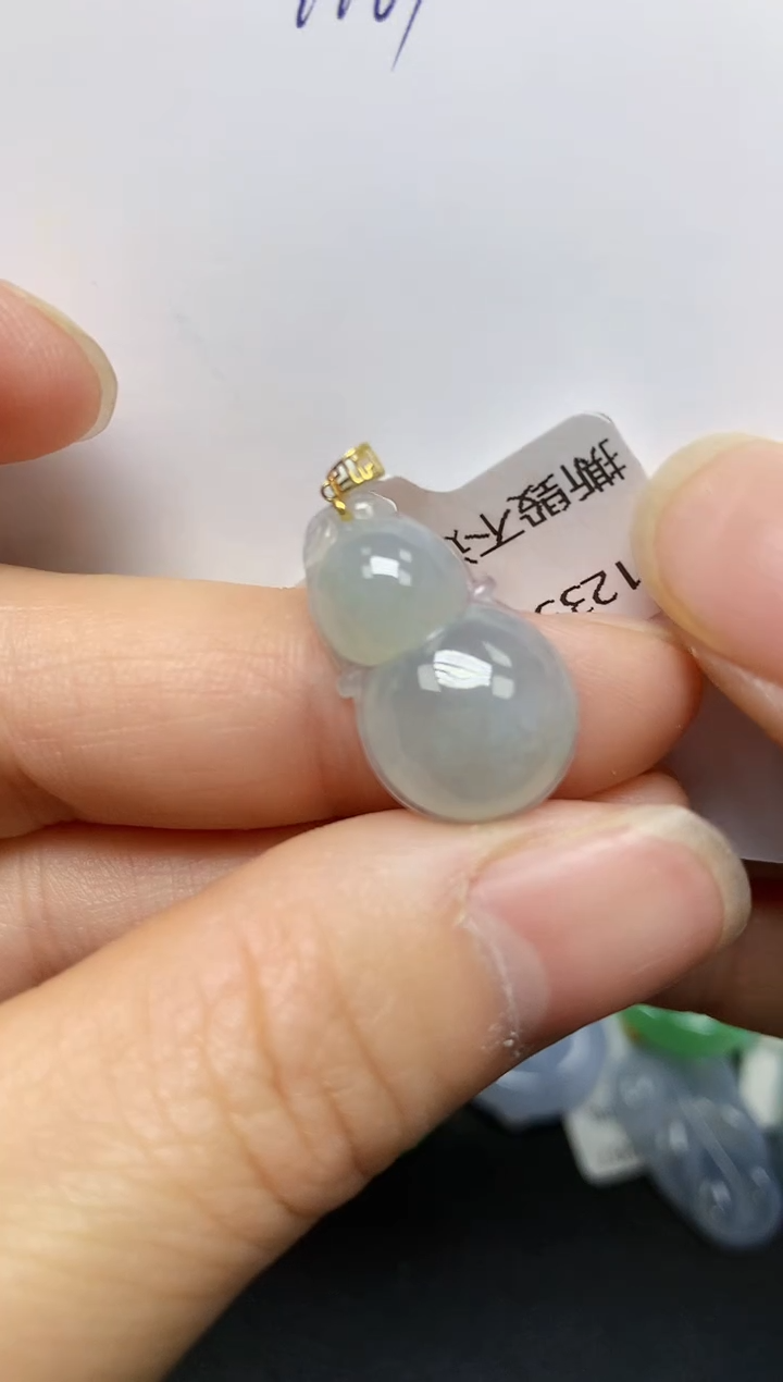 翡翠18K金镶嵌颈饰 天然翡翠A货