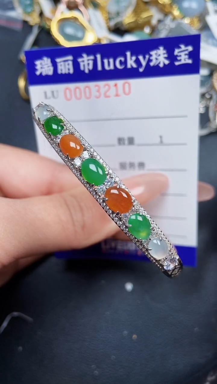 【闪购商品】翡翠颈饰银S925镶嵌3210