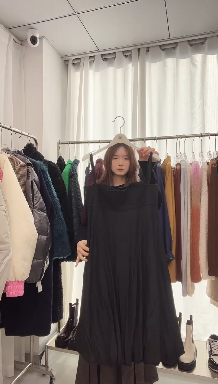 编号026 WMWM 连衣裙  一口价福福 详情咨询直播间