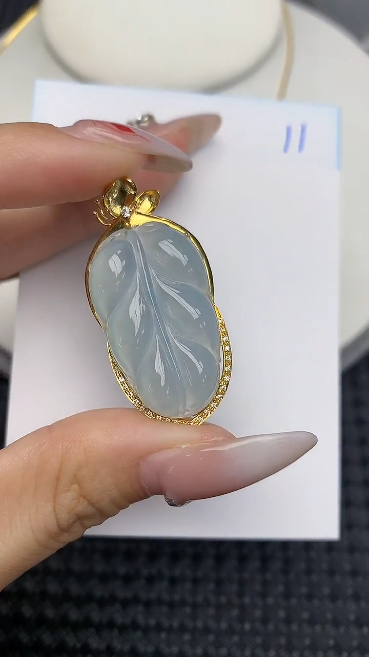 【闪购商品】翡翠颈饰18K金镶嵌天然翡翠A货