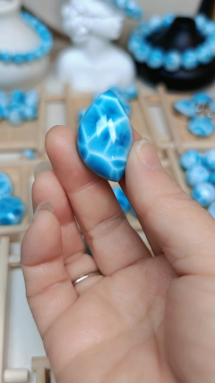 【闪购商品】针钠钙石（海纹石）珠宝半成品未镶嵌多样性发一颗