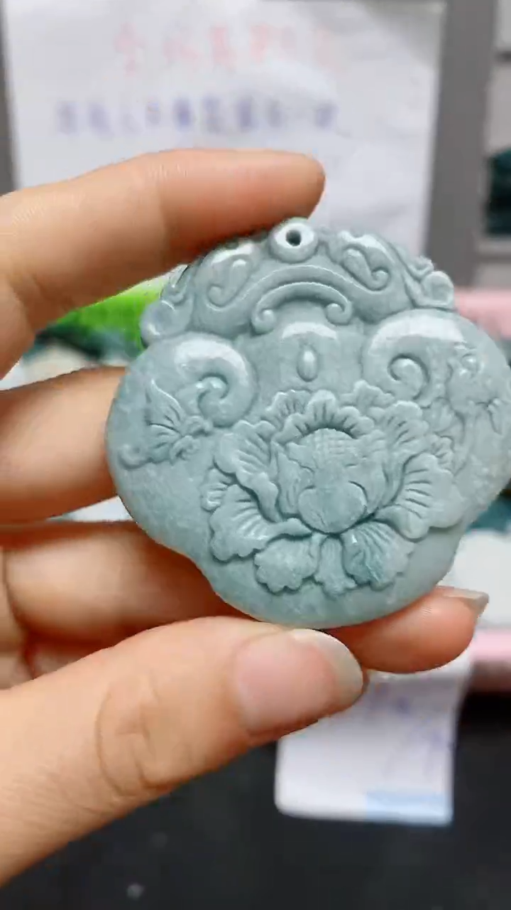 【闪购商品】翡翠颈饰未镶嵌天然翡翠A货