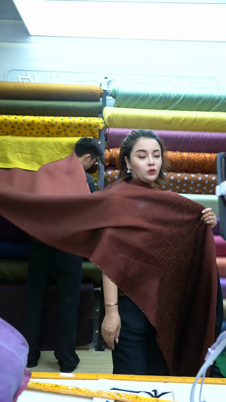 无纺布29号铁锈红龟纹香云纱半米