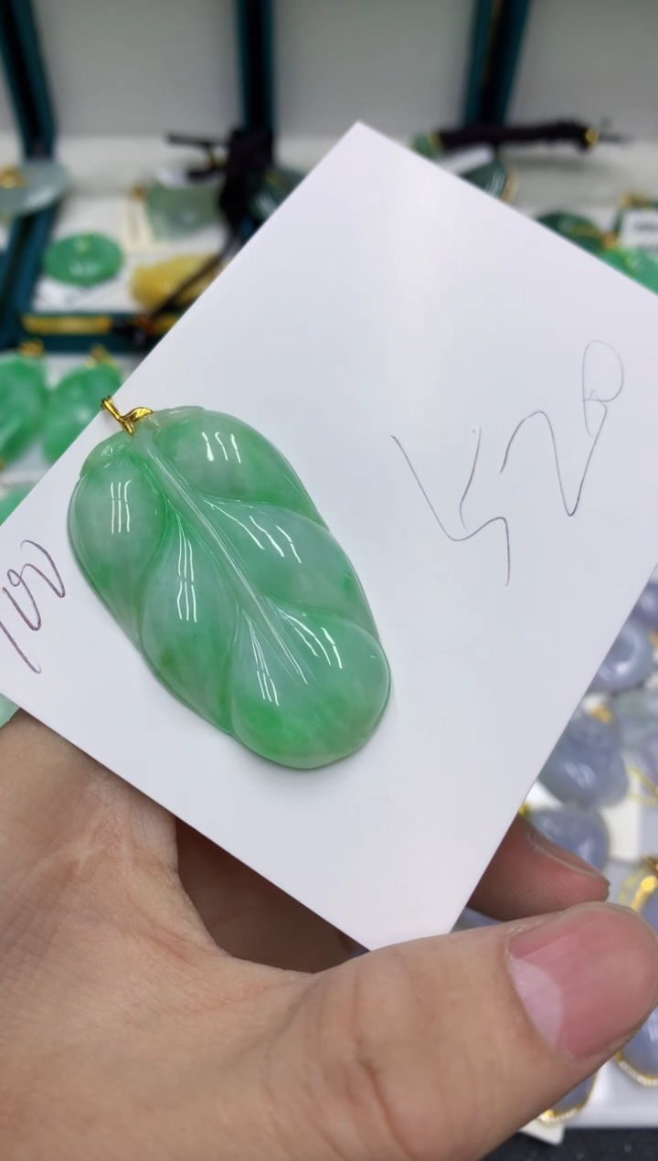 【闪购商品】翡翠颈饰18K金镶嵌号链接11111