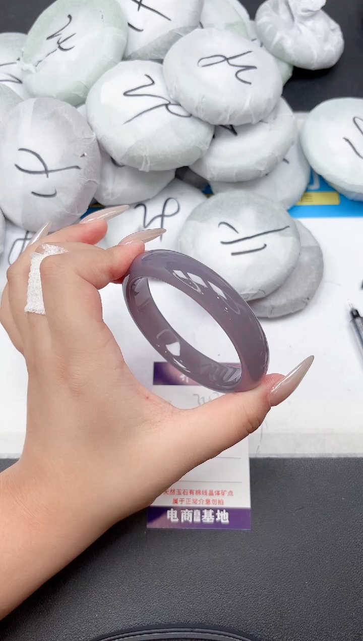 未镶嵌手镯石英质玉342-64.6