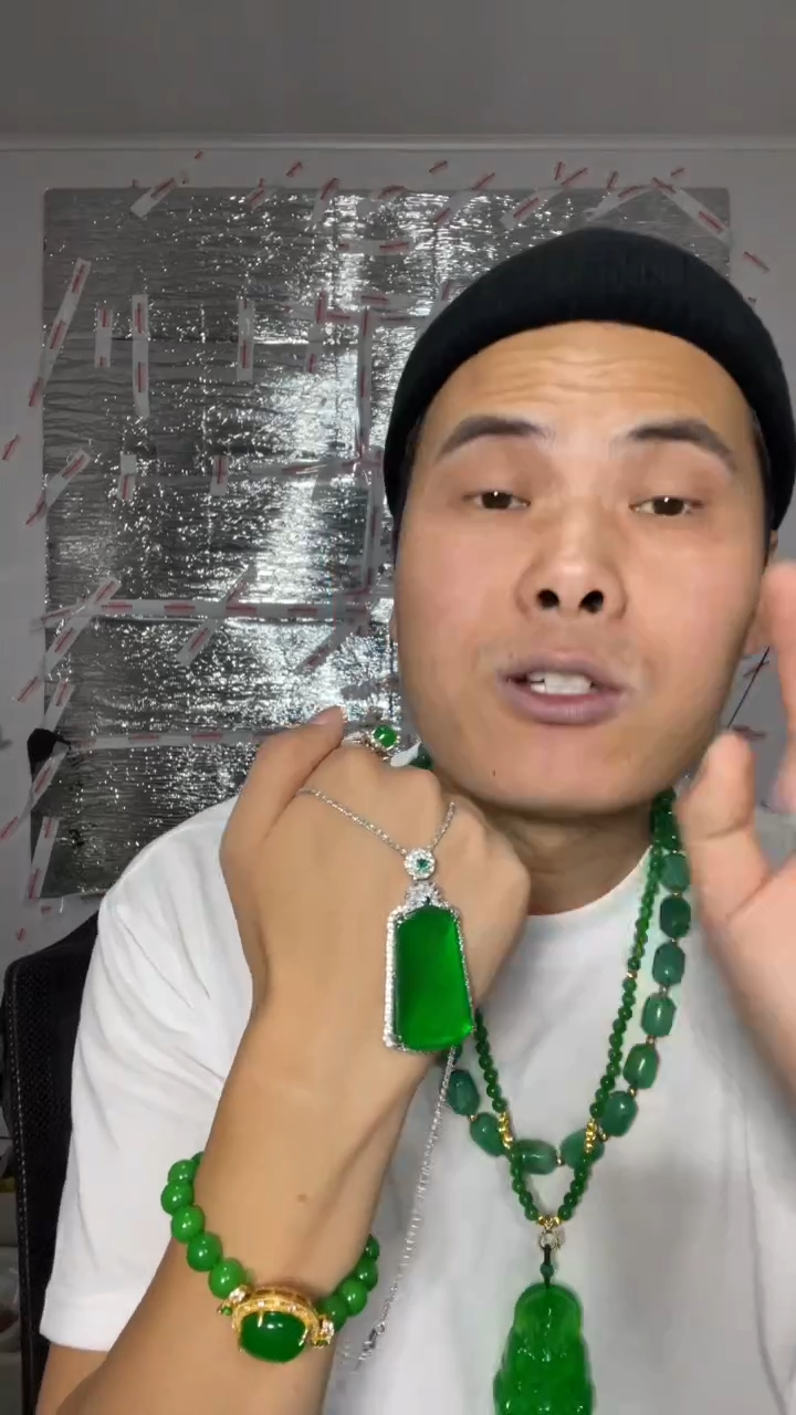 翡翠未镶嵌吊坠(赠链)【小伍珠宝】缅料豪镶无事牌