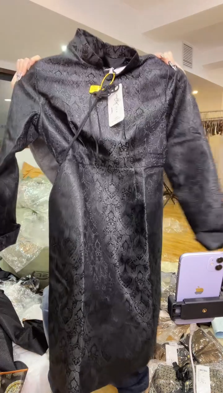 XL码      115-125斤   重工裙