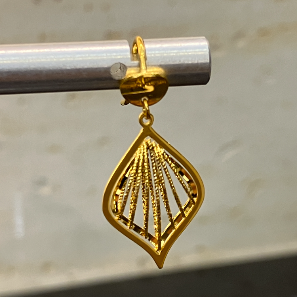 （1号货）放心黄金店 足金999耳环3.55克   【65】