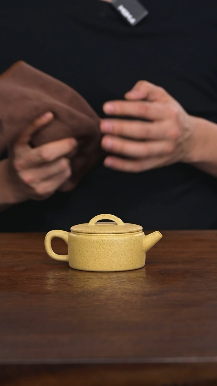 茶壶紫砂芝麻绿泥 汉瓦紫砂壶