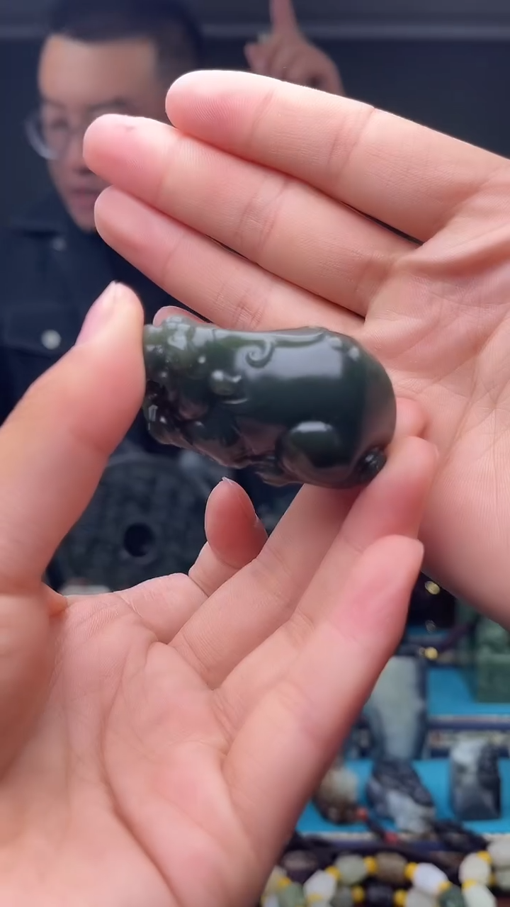 未镶嵌和田玉挂件1