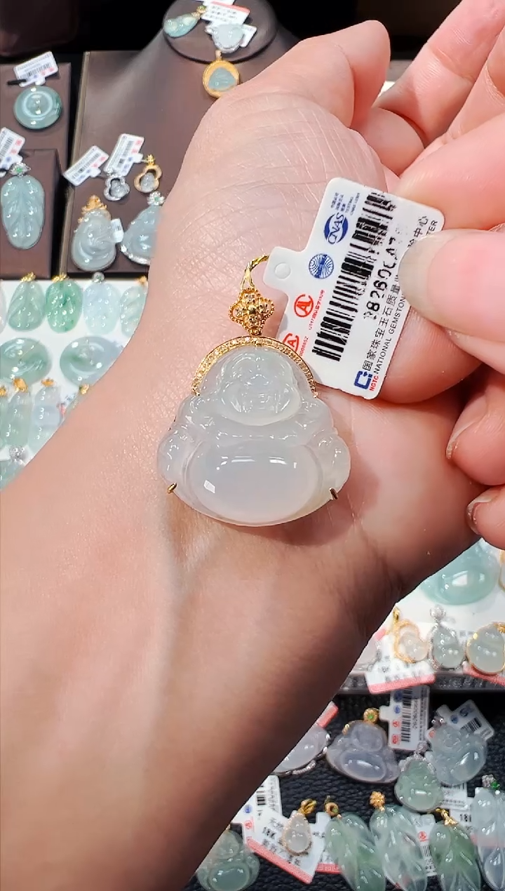 【闪购商品】翡翠吊坠(不含链)18K金镶嵌佛公吊坠A78