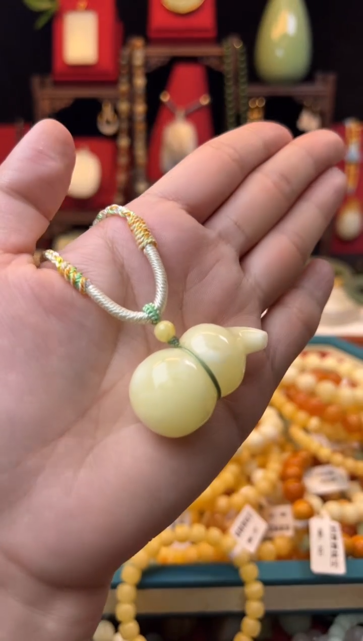 【闪购商品】蜜蜡颈饰未镶嵌放漏
