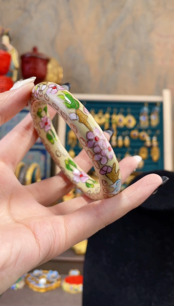 【闪购商品】非遗 景泰蓝镯子米色