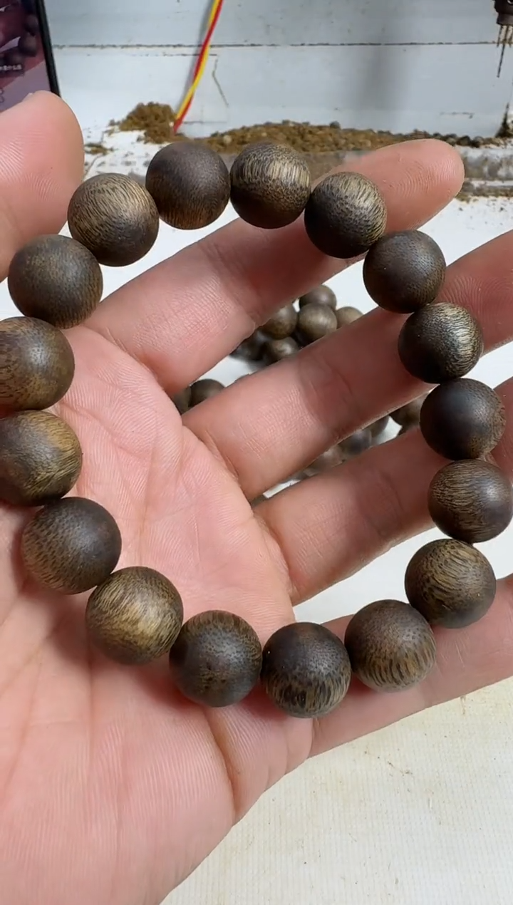 【闪购商品】沉香手串乌身1.3规格单圈15克