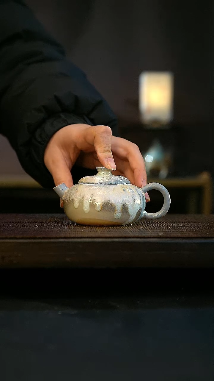 【闪购商品】壶424号容量110-120ML有取钉痕迹