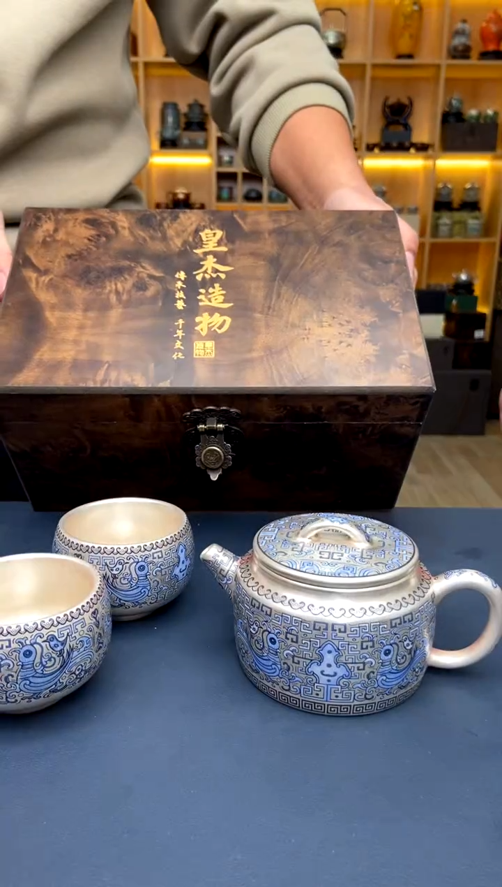 【闪购商品】撤柜高货，价格随便开@@ZH1403