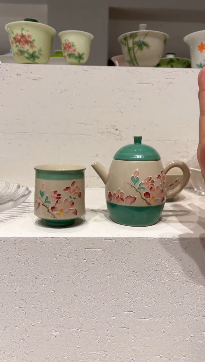 【闪购商品】泡茶壶+茶杯 哈哈哈