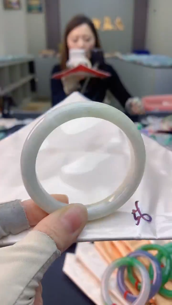 未镶嵌手镯翡翠0215612115