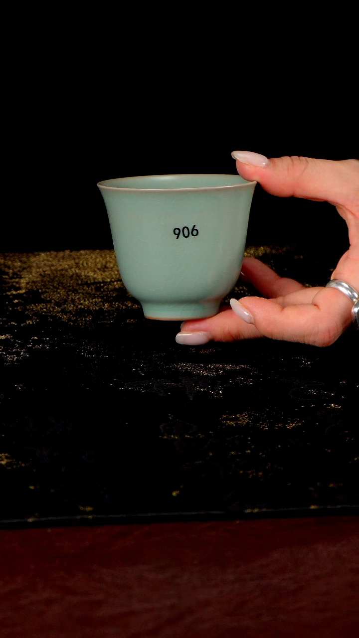 杯906 铃铛杯100cc匠工款君绿釉