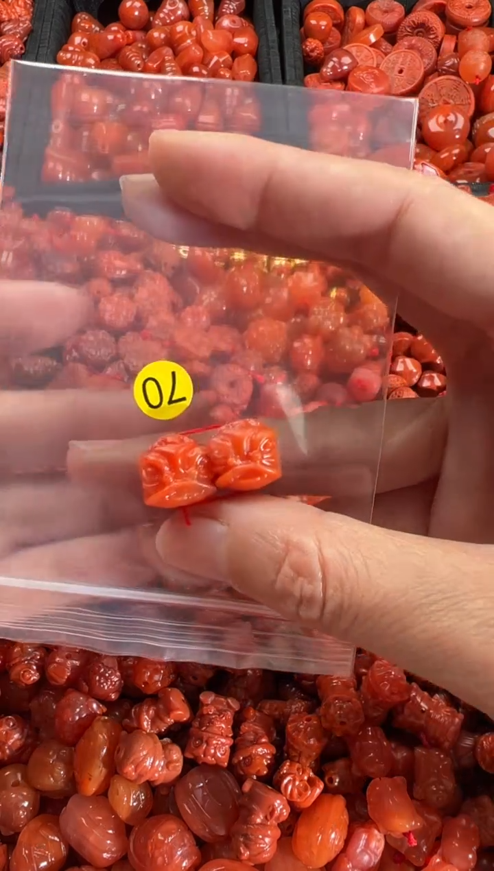 【闪购商品】南红玛瑙颈饰未镶嵌1