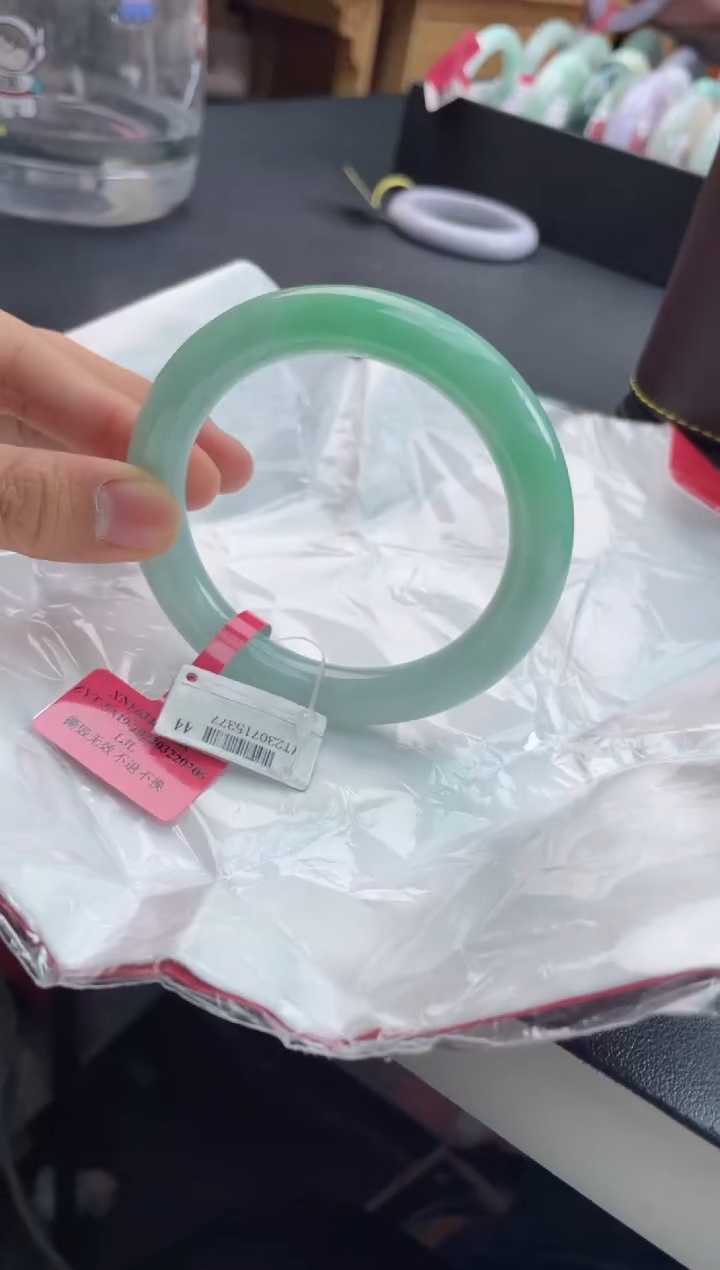 【闪购商品】翡翠手镯未镶嵌3翡翠手镯