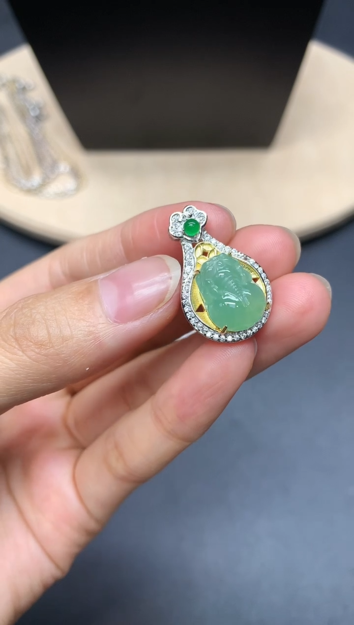 【闪购商品】翡翠吊坠(不含链)银S925镶嵌貔貅【多样性发其一】