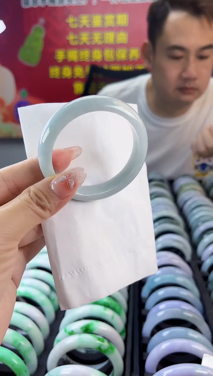 【闪购商品】翡翠手镯未镶嵌翡翠1