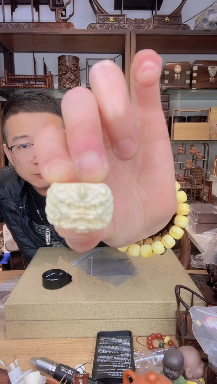 【闪购商品】乌木类书架785猛犸貔貅扳指