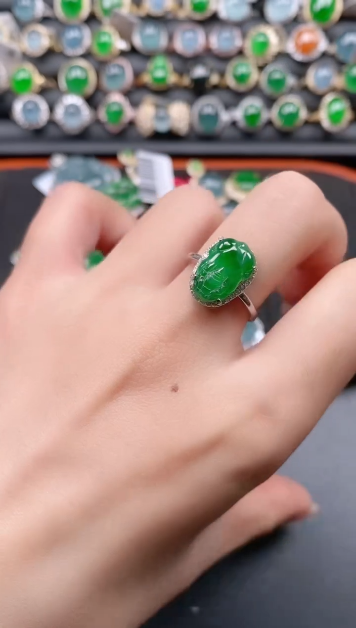 银S925镶嵌戒指翡翠1