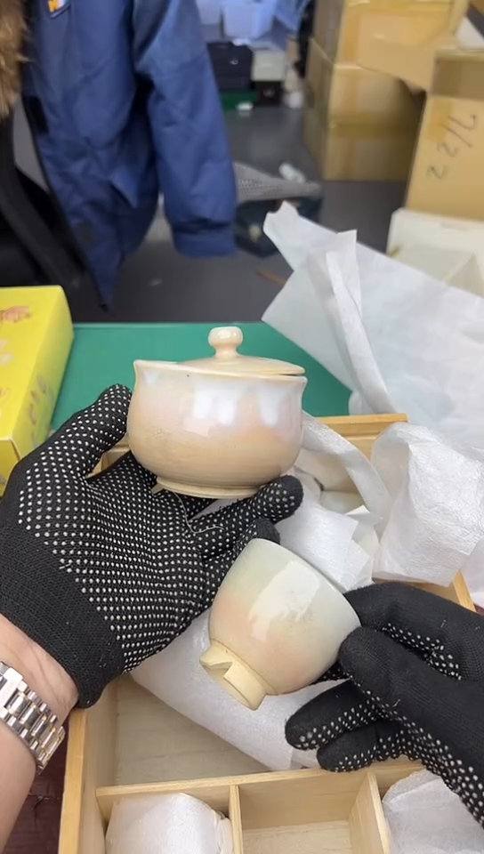 【闪购商品】1宝瓶6杯中古回流瓷器好看，谨慎参拍