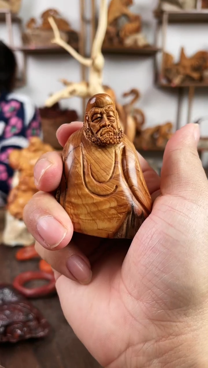 【闪购商品】柏木（崖柏）木雕1