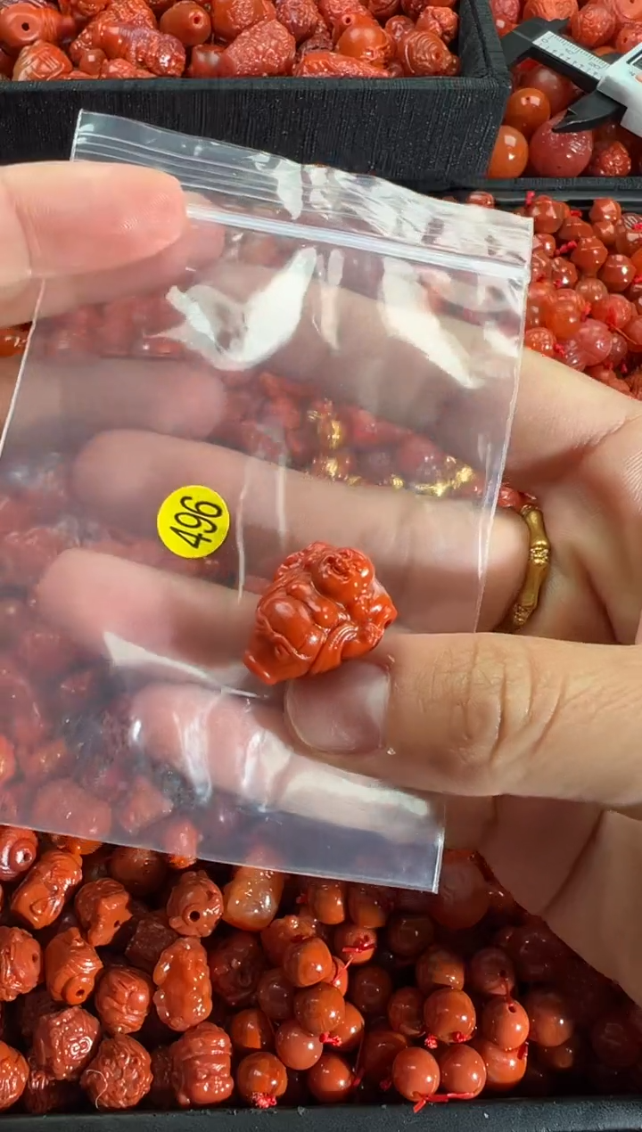 【闪购商品】南红玛瑙颈饰未镶嵌1