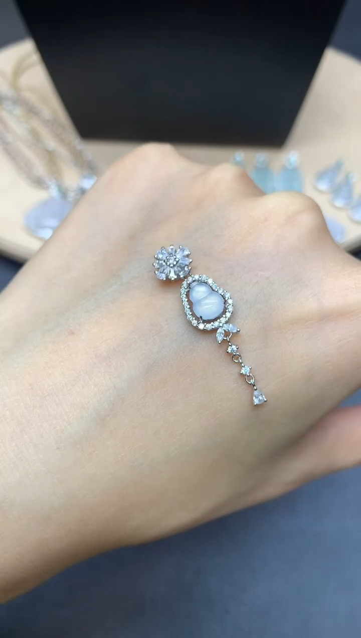 【闪购商品】翡翠吊坠(不含链)银S925镶嵌葫芦【多样性发其一】