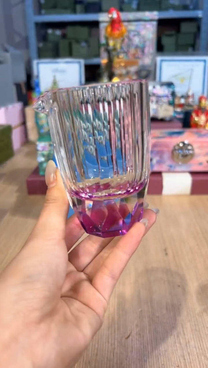 【闪购商品】杯182VON分酒器（紫）   