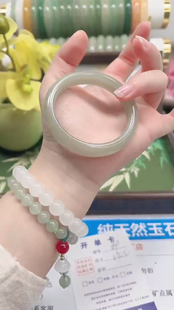 未镶嵌手镯石英质玉89-52.2